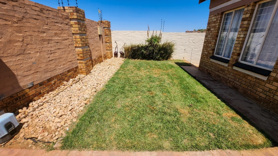 3 Bedroom Property for Sale in Wilkoppies North West